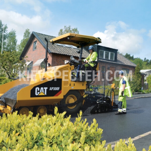 Асфальтоукладчик CAT AP300F