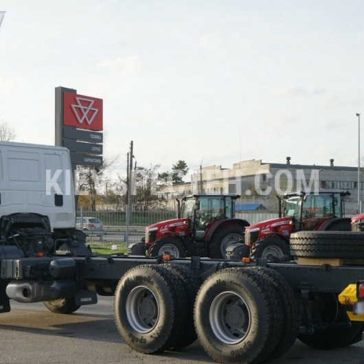 Автогудронатор на базі шасі IVECO T-WAY AD380T48 H 6х4