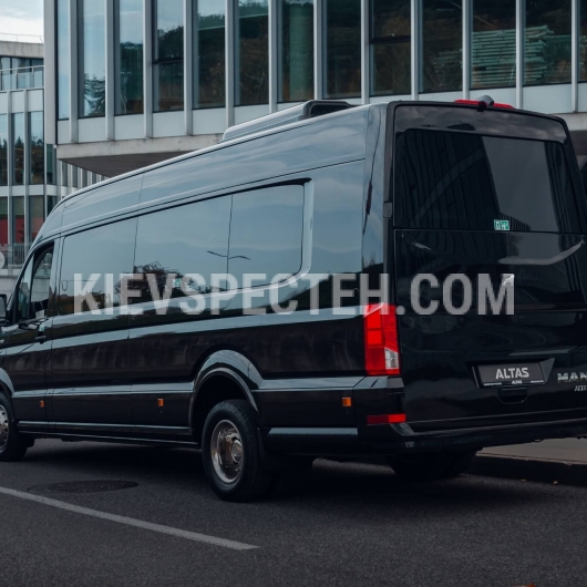 Мікроавтобус MAN TGE Coach