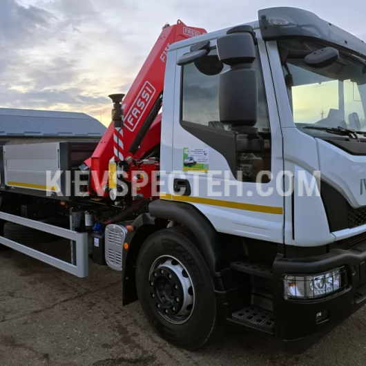 Бортовой грузовик IVECO Eurocargo ML180E28-E5 с КМУ FASSI F135A.0.23