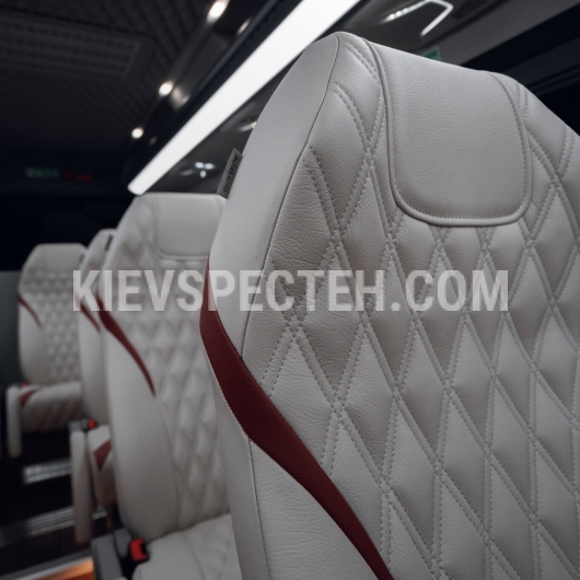 Мікроавтобус MAN TGE Coach