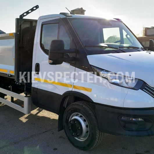 Самосвал Iveco Daily Cab 900 мм