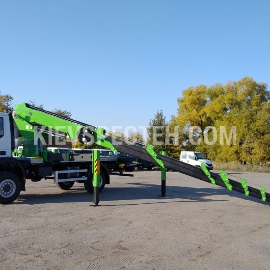 Автогідропідіймач DASAN DS300 на IVECO Eurocargo ML110-250 4x4