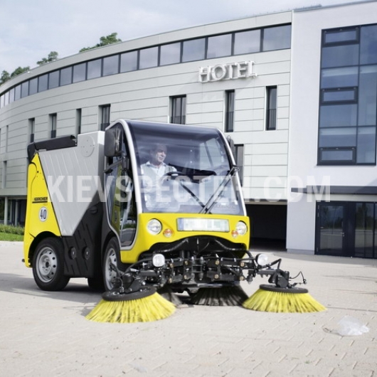 Комунальна машина Karcher ICC