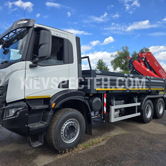 Бортовой автомобиль IVECO T-WAY AD380T43W 6×6 из КМУ FASSI F415A.2
