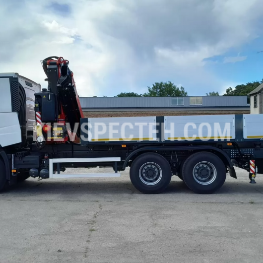 Бортовой автомобиль на базе RENAULT TRUCKS C P6X4 13L E5 из КМУ FASSI F365A.2.24