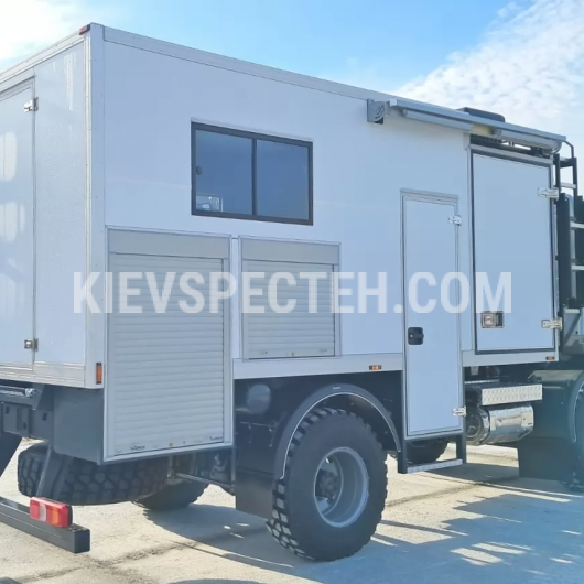 Мобильная шиномонтажная мастерская на базе MERCEDES-Benz Atego