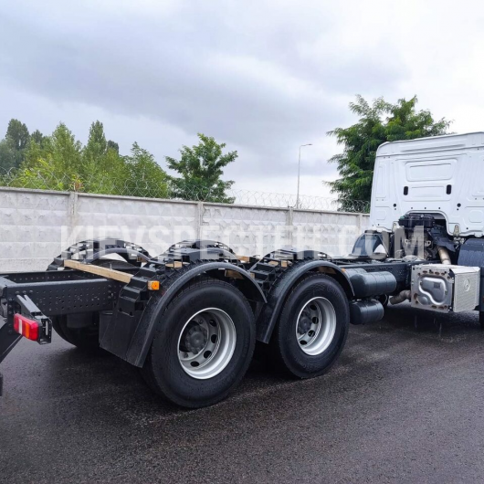 Шасси Mercedes-Benz Actros 2633