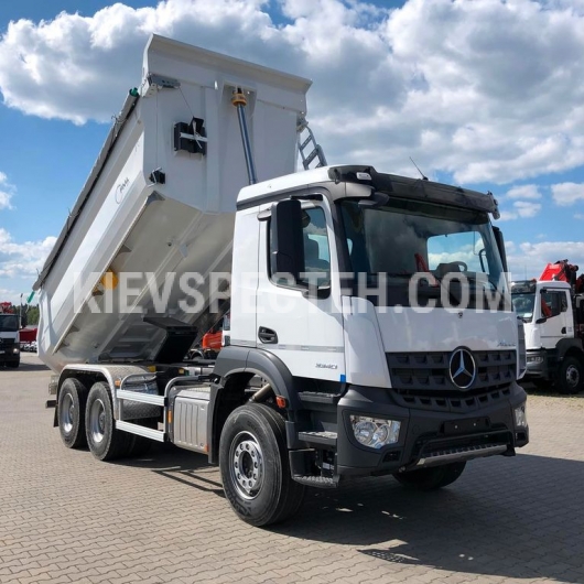 Машина дорожня комбінована МДК-9 на базі самоскида  Mercedes-Benz Arocs 3345 K 6х4