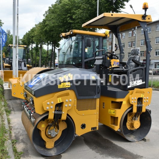 Тротуарний міні-каток XCMG XMR403