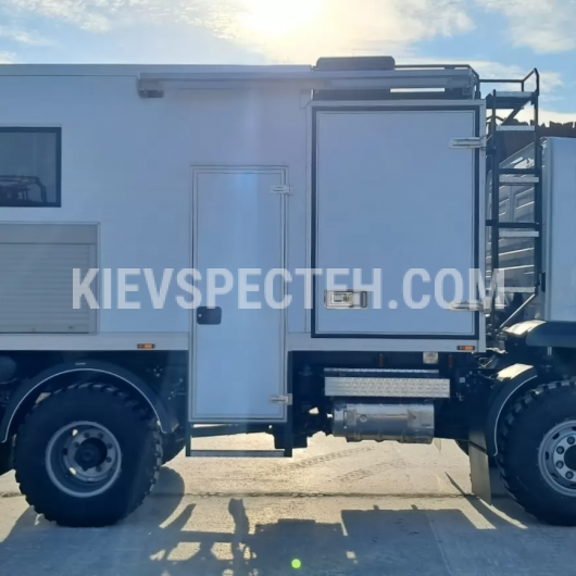 Мобильная шиномонтажная мастерская на базе MERCEDES-Benz Atego