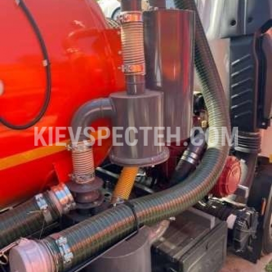 Муловсмоктувальна машина КСТ-12 на базі Renault K440 6х4