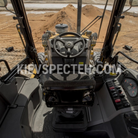 Екскаватор-навантажувач CAT 426 4х4