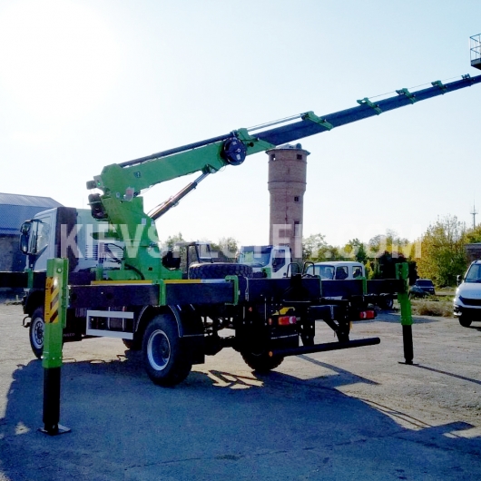 Автогідропідіймач DASAN DS300 на IVECO Eurocargo ML110-250 4x4