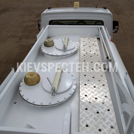 Автопаливозаправник АПЗ-4 на базі IVECO 70С16 (АЗС попереду)