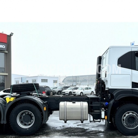 Сідловий тягач IVECO T-WAY AТ720Т48ТР 6х4