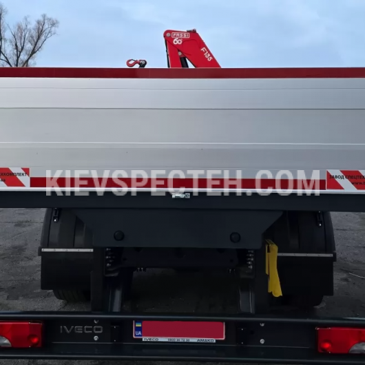 Бортовой грузовик IVECO Eurocargo ML180E28-E5 с КМУ FASSI F135A.0.23