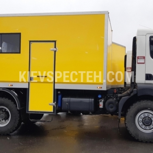 Вахтовый автобус на базе Renault Trucks D12 4х4