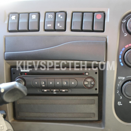 Автогідропідйомник 18 м на шасі Renault Midlum 220