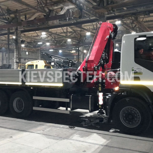 Бортовой автомобиль ТК-IV-КМ-365 на базе IVECO TRAKKER AD380T41