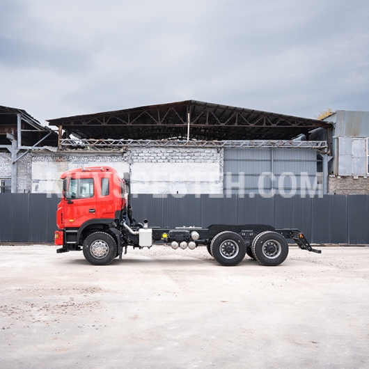 Машина дорожня комбінована МДК-12 на базі шасі JAC N-350 6х4