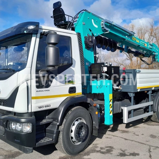 Бурильно-крановая машина HKTC HLC-8026A Hyundai Everdigm на шасси Iveco Eurocargo