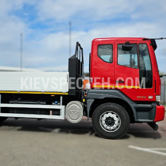 Бортовой автомобиль Daewoo Novus 6х4 CL6CF