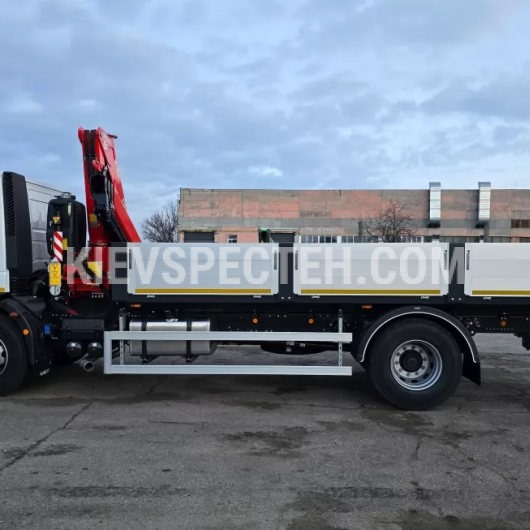 Бортовой грузовик IVECO Eurocargo ML180E28-E5 с КМУ FASSI F135A.0.23