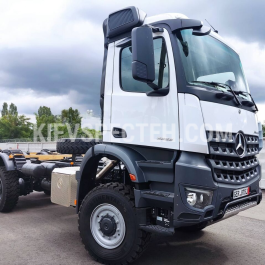 Шасси Mercedes-Benz Arocs 3333