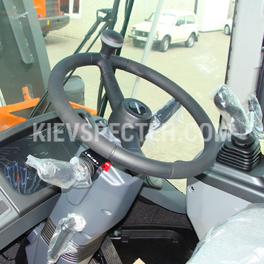 Фронтальний навантажувач Doosan DL550