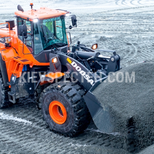 Фронтальний навантажувач Doosan DL580