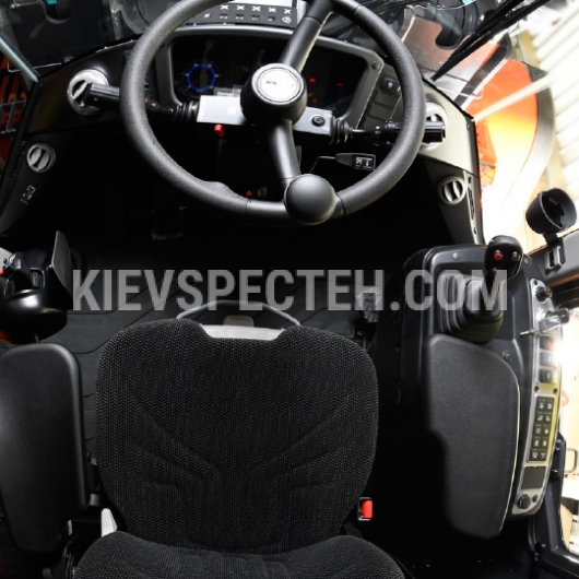 Фронтальний навантажувач Doosan DL580