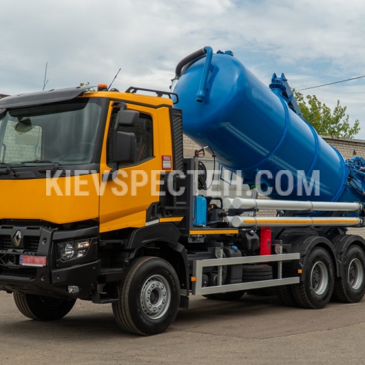 Муловсмоктувальна машина КСТ-12 на базі Renault K440 6х4