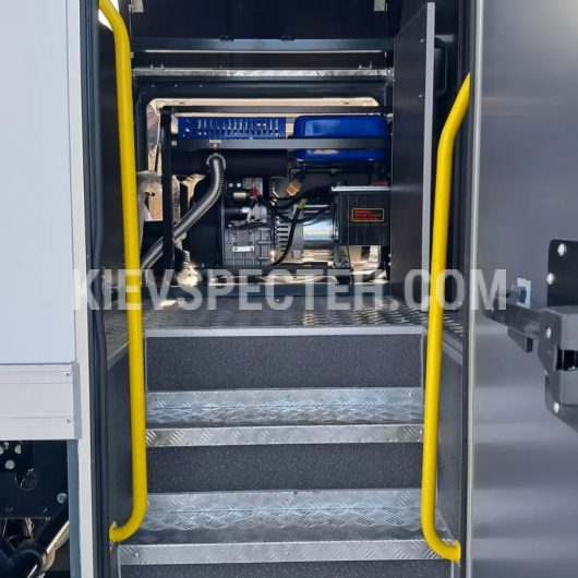 Мобильная шиномонтажная мастерская на базе MERCEDES-Benz Atego