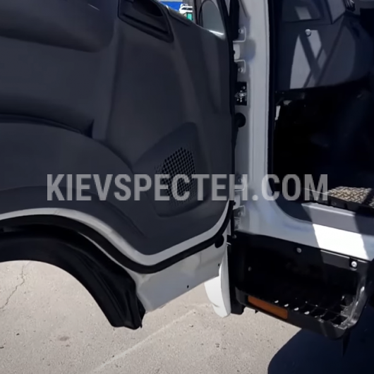 Автоцистерна АЦПВ-5 на шасі Isuzu NQR-90