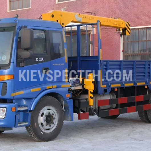 Компактна вантажівка з КМУ: KDM-15000S5P3B5CMZ5.0-01А (4х2) 