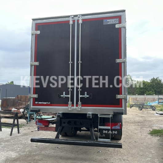 Бортовий тентований автомобіль MAN TGM 18.250 4x2