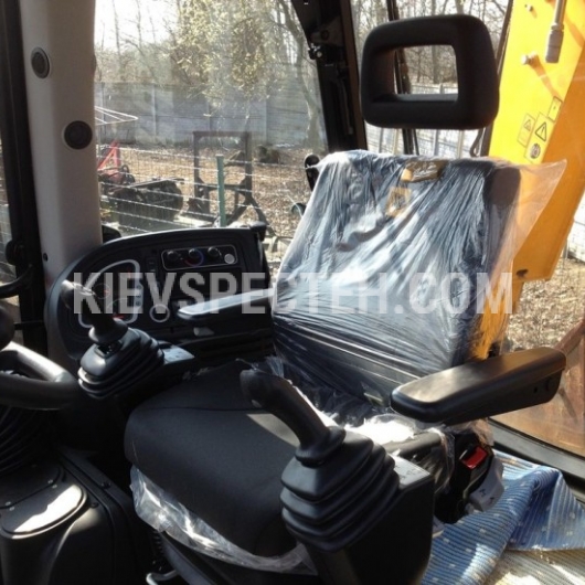 Екскаватор-навантажувач  JCB 5CX 4х4