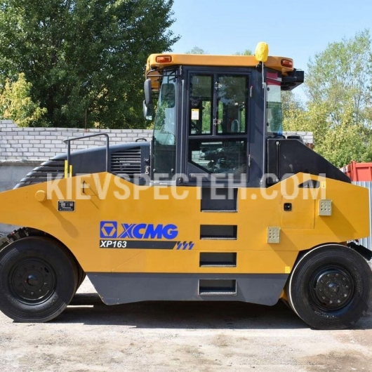 Пневмоколісний дорожний каток XCMG XP163