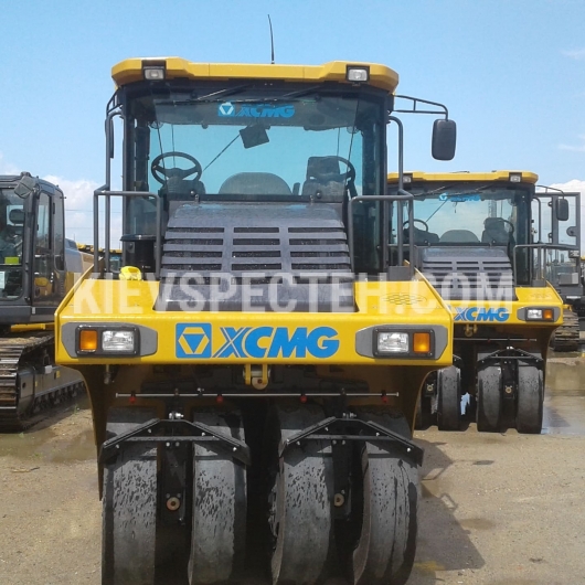 Пневмоколісний дорожний каток XCMG XP163
