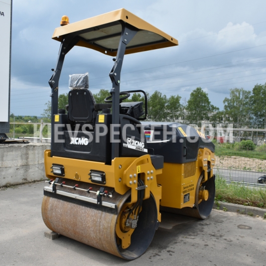 Тротуарний міні-каток XCMG XMR403
