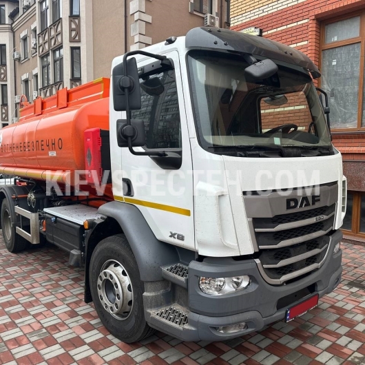 Автопаливозаправник АПЗ-11 на базі DAF XB 260 FA 2 секції