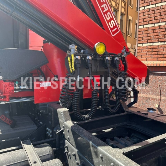 Сідельний тягач IVECO T-WAY AD720T48WT H з КМУ Fassi F 155 A.0.23 6x6
