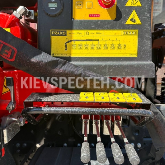 Сідельний тягач IVECO T-WAY AD720T48WT H з КМУ Fassi F 155 A.0.23 6x6