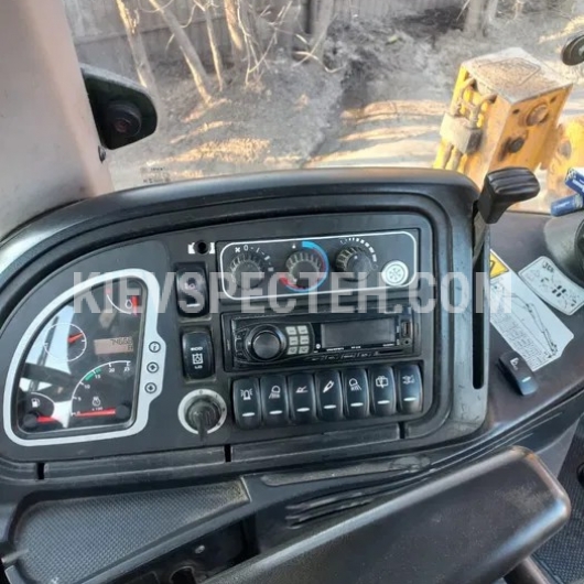 Вживаний екскаватор-навантажувач JCB 4CX Super (2011)