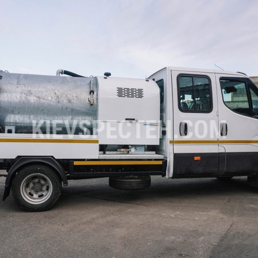 Комбинированная коммунальная машина СБМ КО-503ІВК-57 на базе IVECO 50C15D