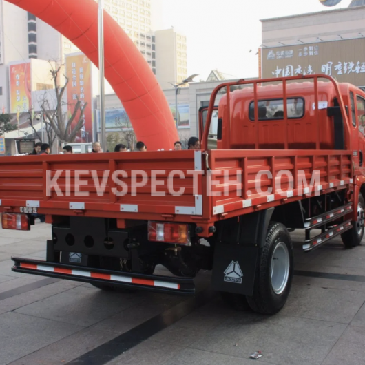 Бортовой автомобиль SINOTRUK HOWO LIGHT CARGO TRUCK 4×2