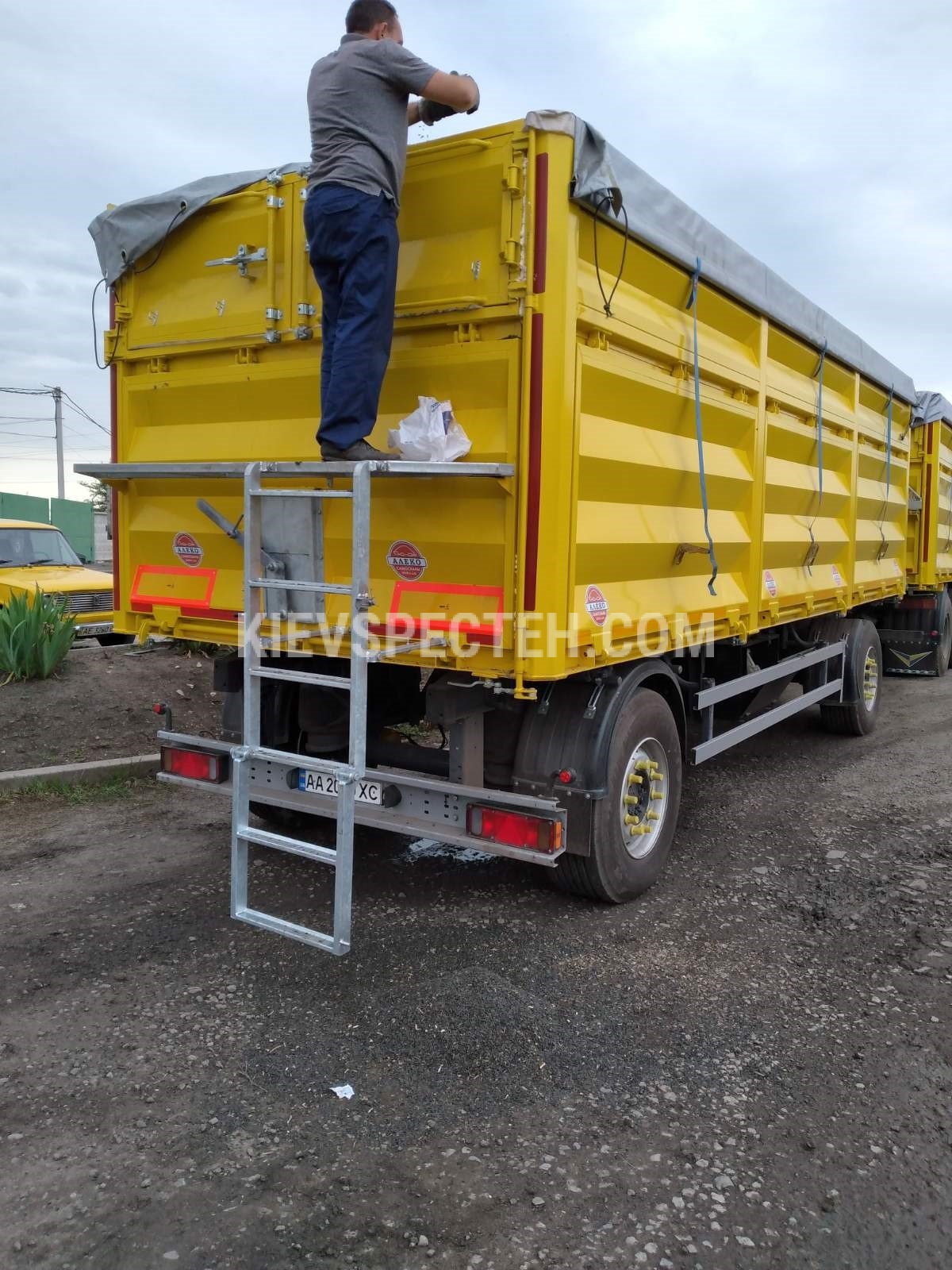 Самосвал - зерновоз DFH 3330 - купить в Киеве, Украине по лучшим